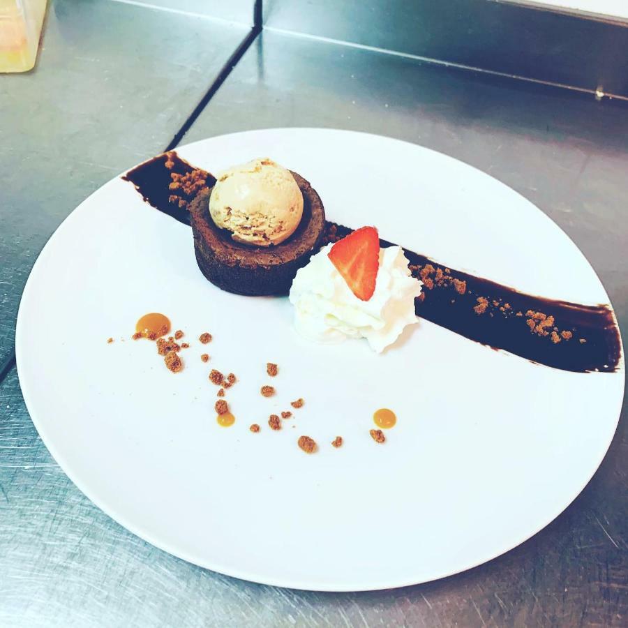 Logis Cris Hotel Et Restaurant, Lyon Sud-Est Corbas Екстериор снимка